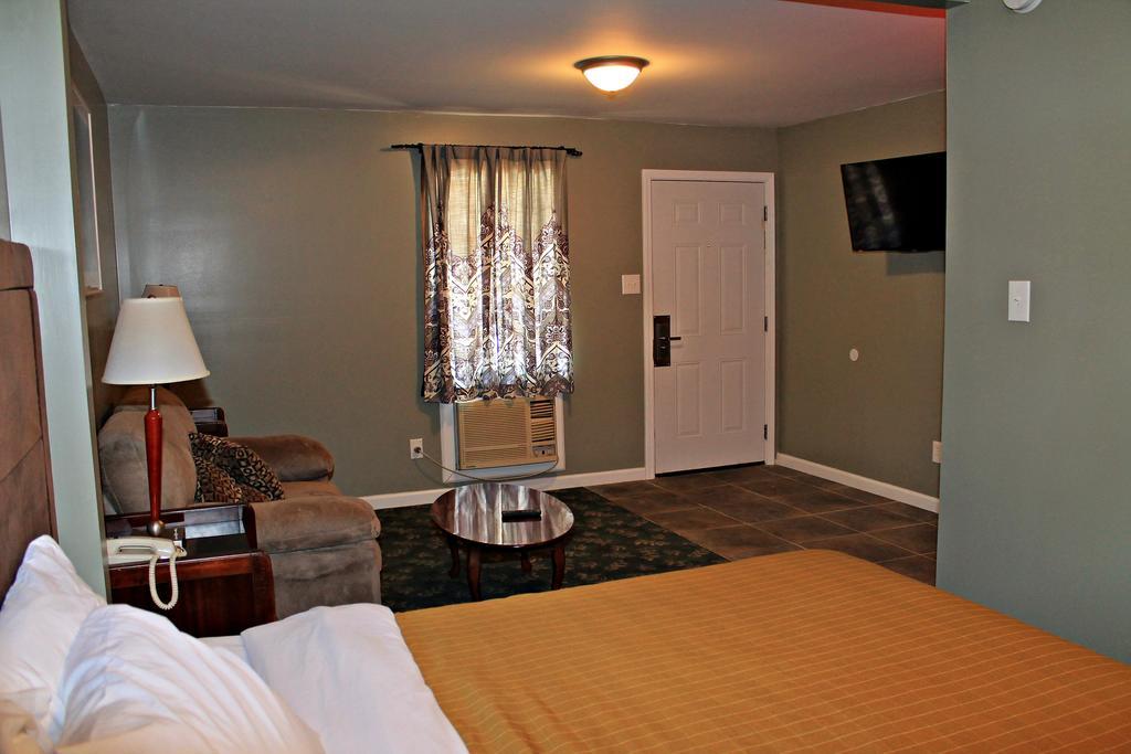 Jefferson Inn And Suites Eksteriør billede
